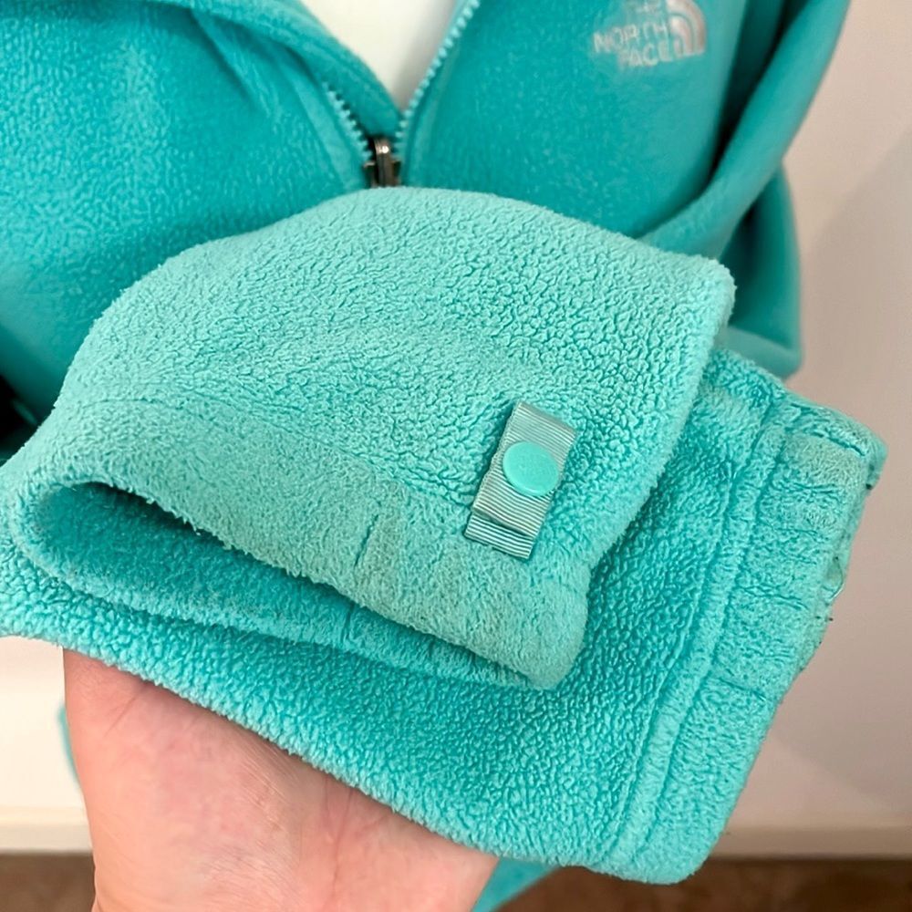 The North Face Fleece Zip Up - Picture 5 of 6